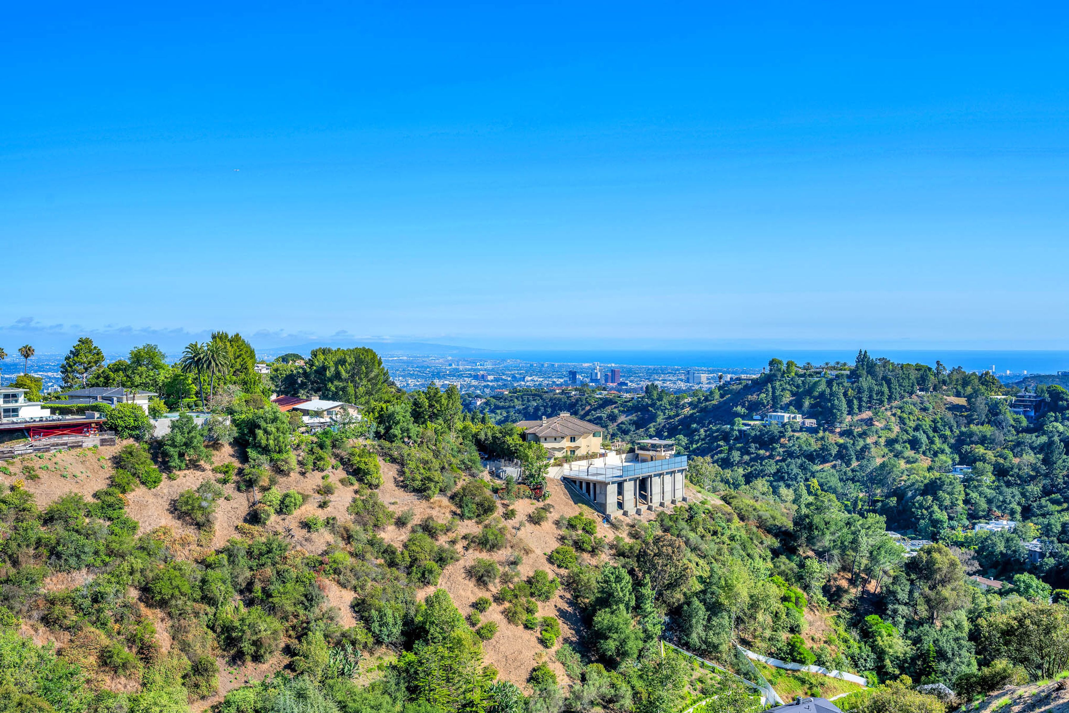  10924 Savona Rd - 物件實景