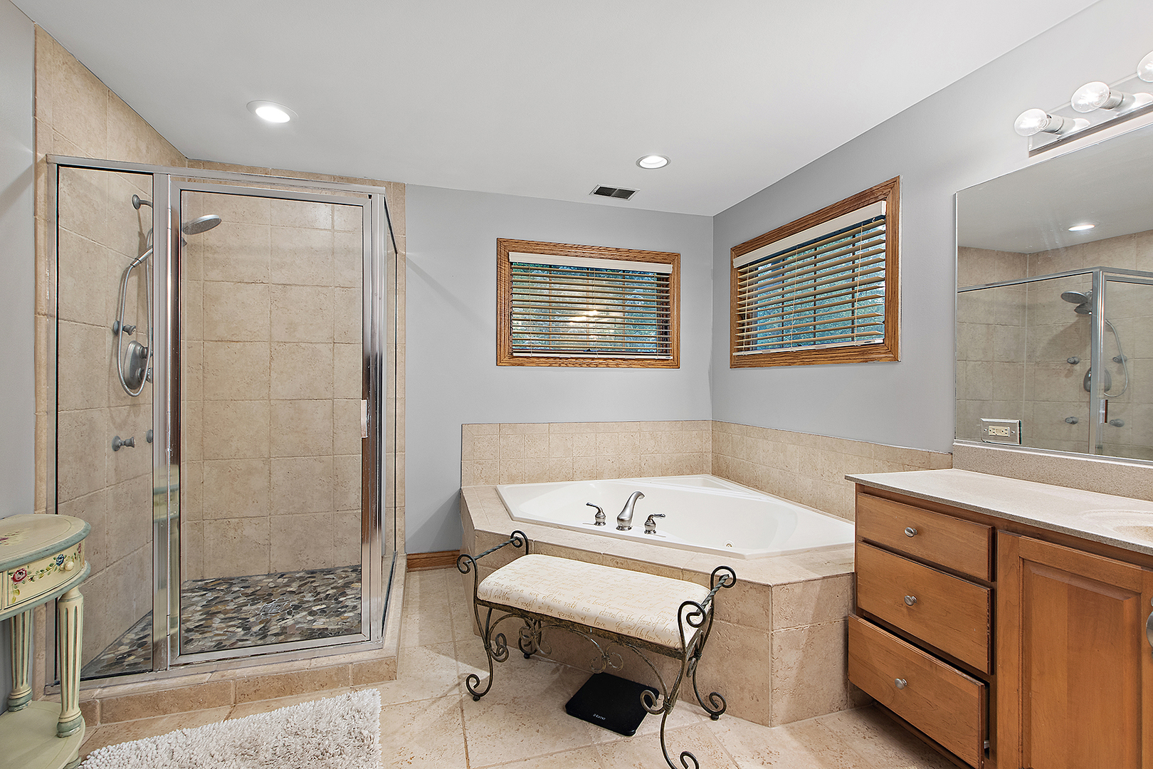 New Lenox, Illinois, 60451, United States, 4 Bedrooms Bedrooms, ,3 BathroomsBathrooms,Residential,For Sale,1974634