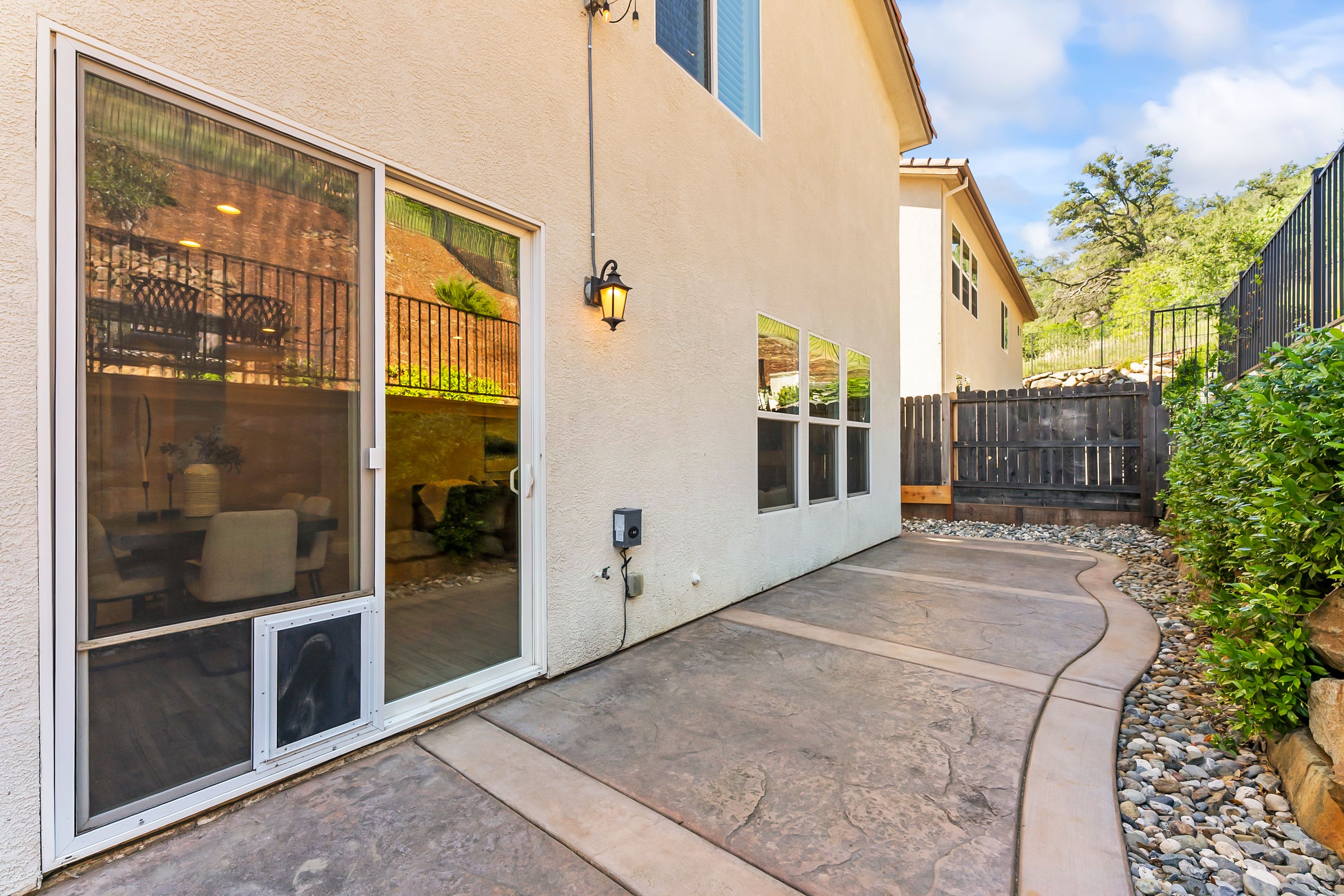  Thoughtful Design Meets Unbeatable El Dorado Hills Location - 物件實景