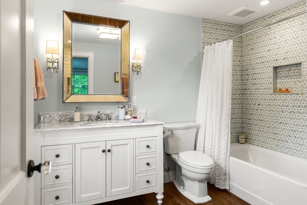 Brookline, Massachusetts, 02445, United States, 5 Bedrooms Bedrooms, ,7 BathroomsBathrooms,Residential,For Sale,1807365