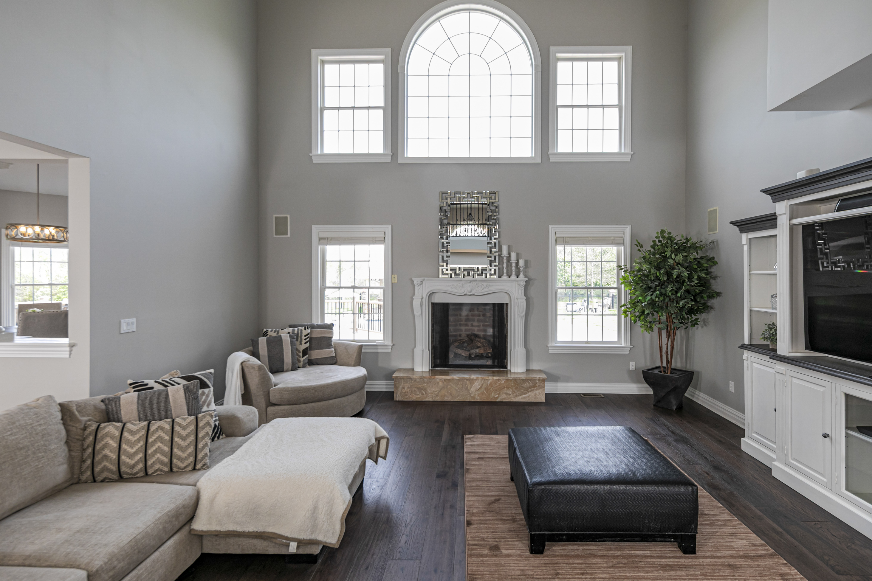  An Elevated Lifestyle Awaits in this Stunning Showpiece Property - 物件實景