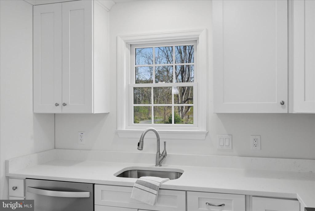 Boyce, Virginia, 22620, United States, 3 Bedrooms Bedrooms, ,3 BathroomsBathrooms,Residential,For Sale,2032757