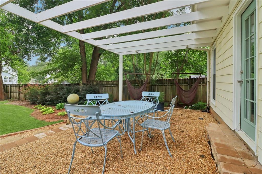 Marietta, Georgia, 30062, United States, 4 Bedrooms Bedrooms, ,3 BathroomsBathrooms,Residential,For Sale,1905534