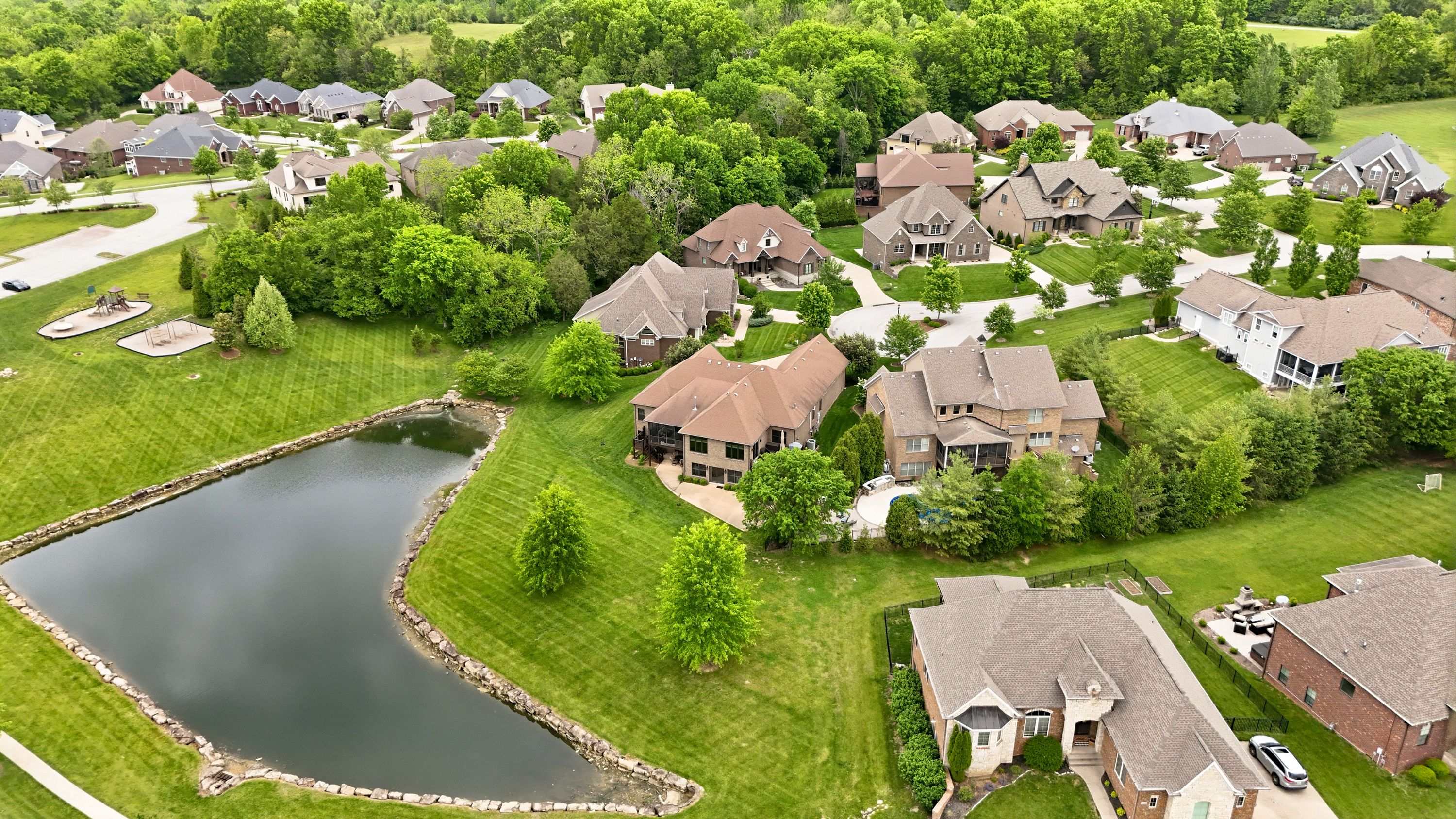  17000 Isabella View Place, Louisville, KY 40023 - 物件實景