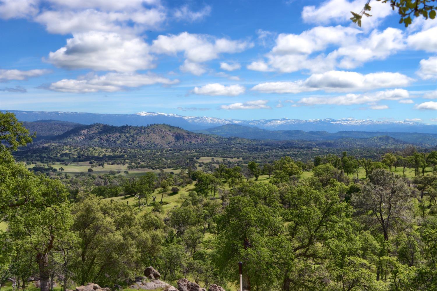 Coarsegold, California, 93614, United States, 3 Bedrooms Bedrooms, ,2 BathroomsBathrooms,Residential,For Sale,2006317