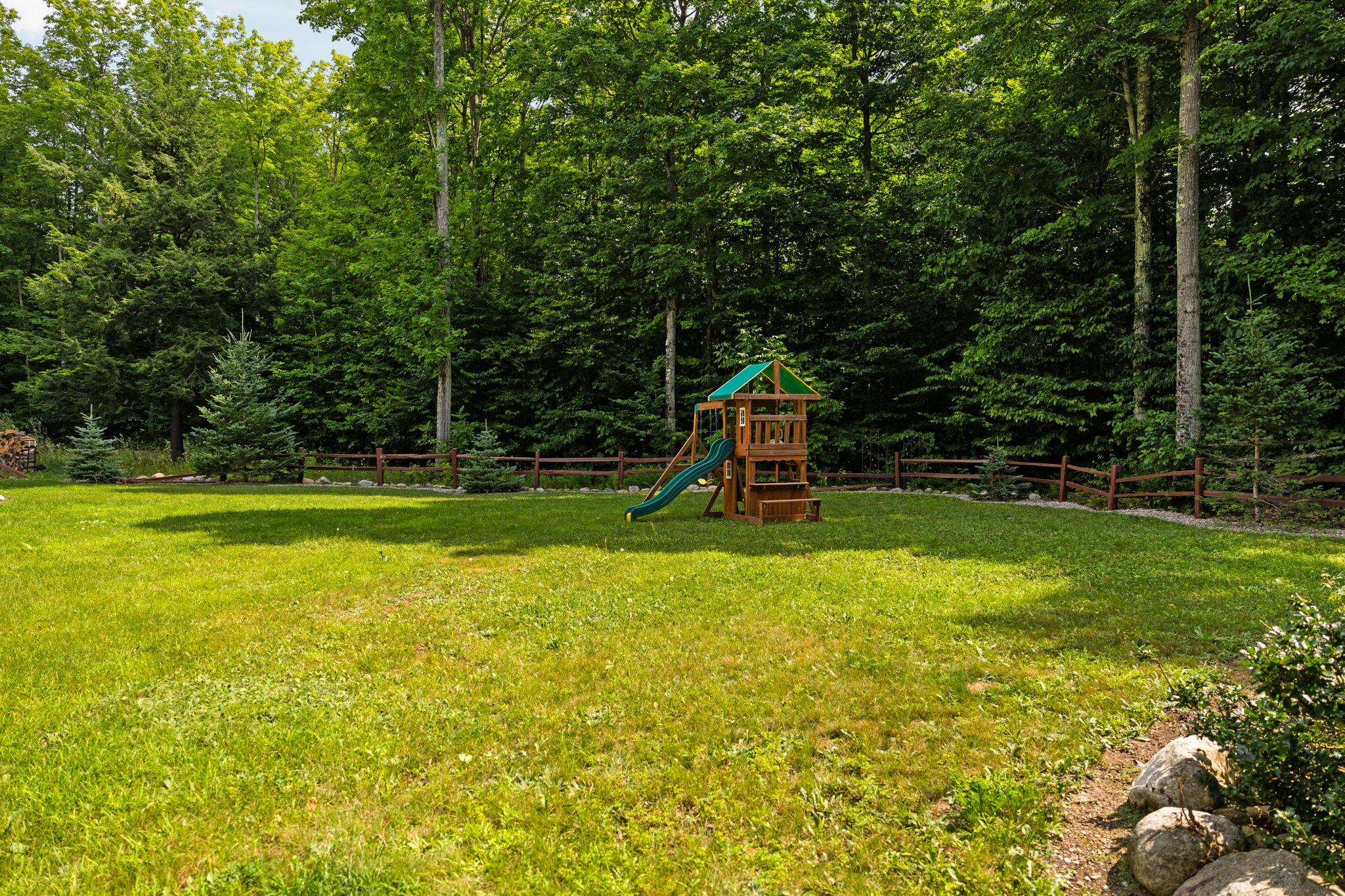 Mancelona, Michigan, 49659, United States, 3 Bedrooms Bedrooms, ,2 BathroomsBathrooms,Residential,For Sale,1918850