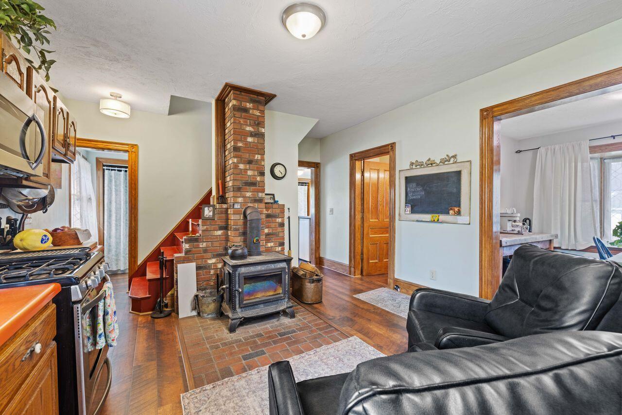 Standish, Maine, 04091, United States, 6 Bedrooms Bedrooms, ,3 BathroomsBathrooms,Residential,For Sale,1925370