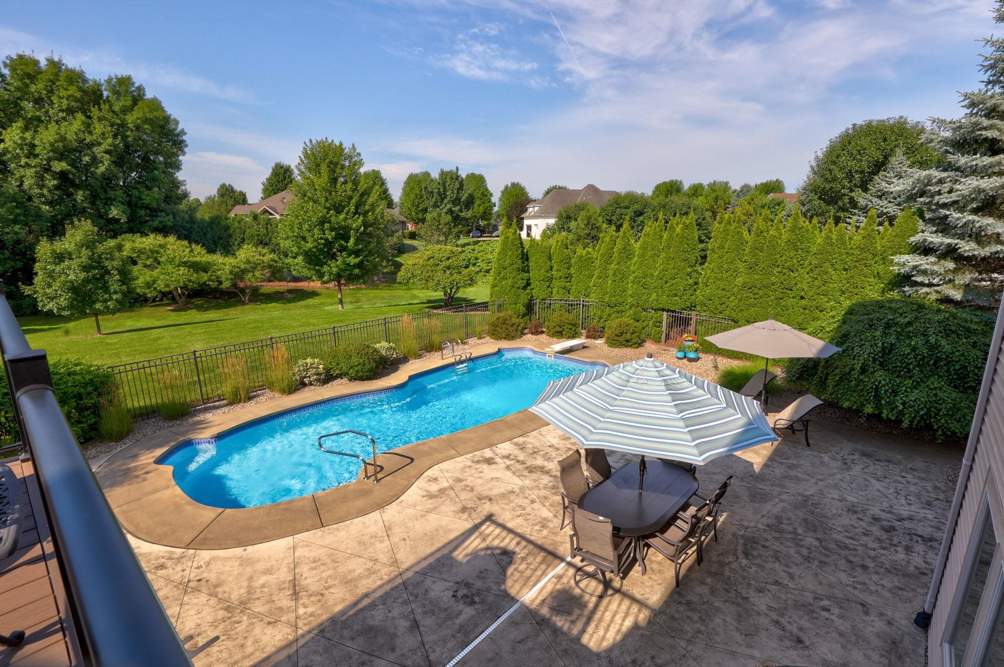 Frankenmuth, Michigan, 48734, United States, 5 Bedrooms Bedrooms, ,5 BathroomsBathrooms,Residential,For Sale,1989932