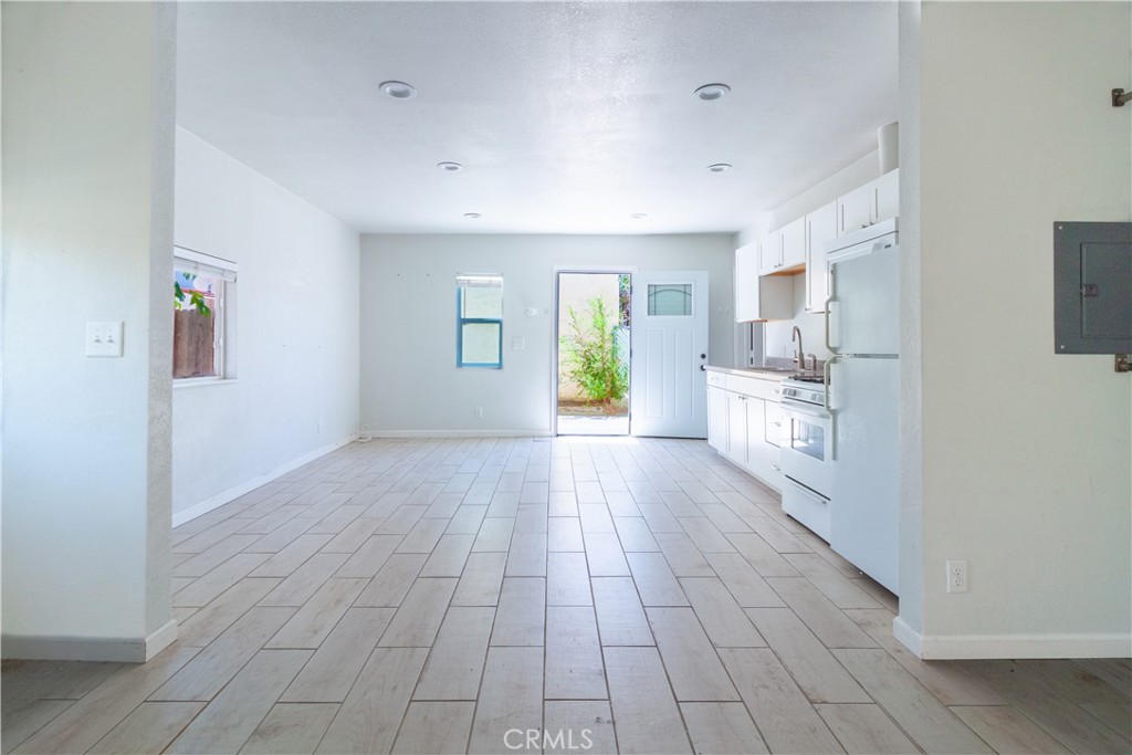 Lancaster, California, 93534, United States, ,Residential,For Sale,1904351
