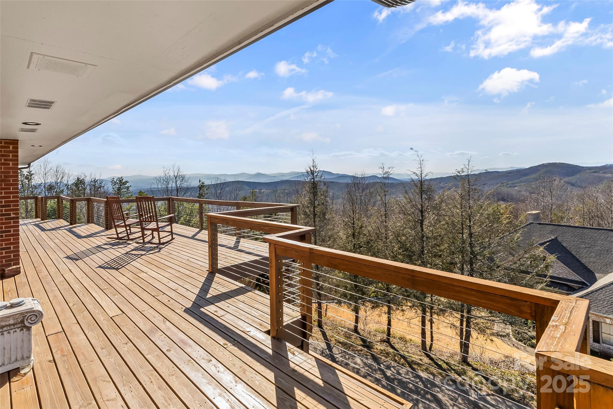 Valdese, North Carolina, 28690, United States, 3 Bedrooms Bedrooms, ,4 BathroomsBathrooms,Residential,For Sale,1722009