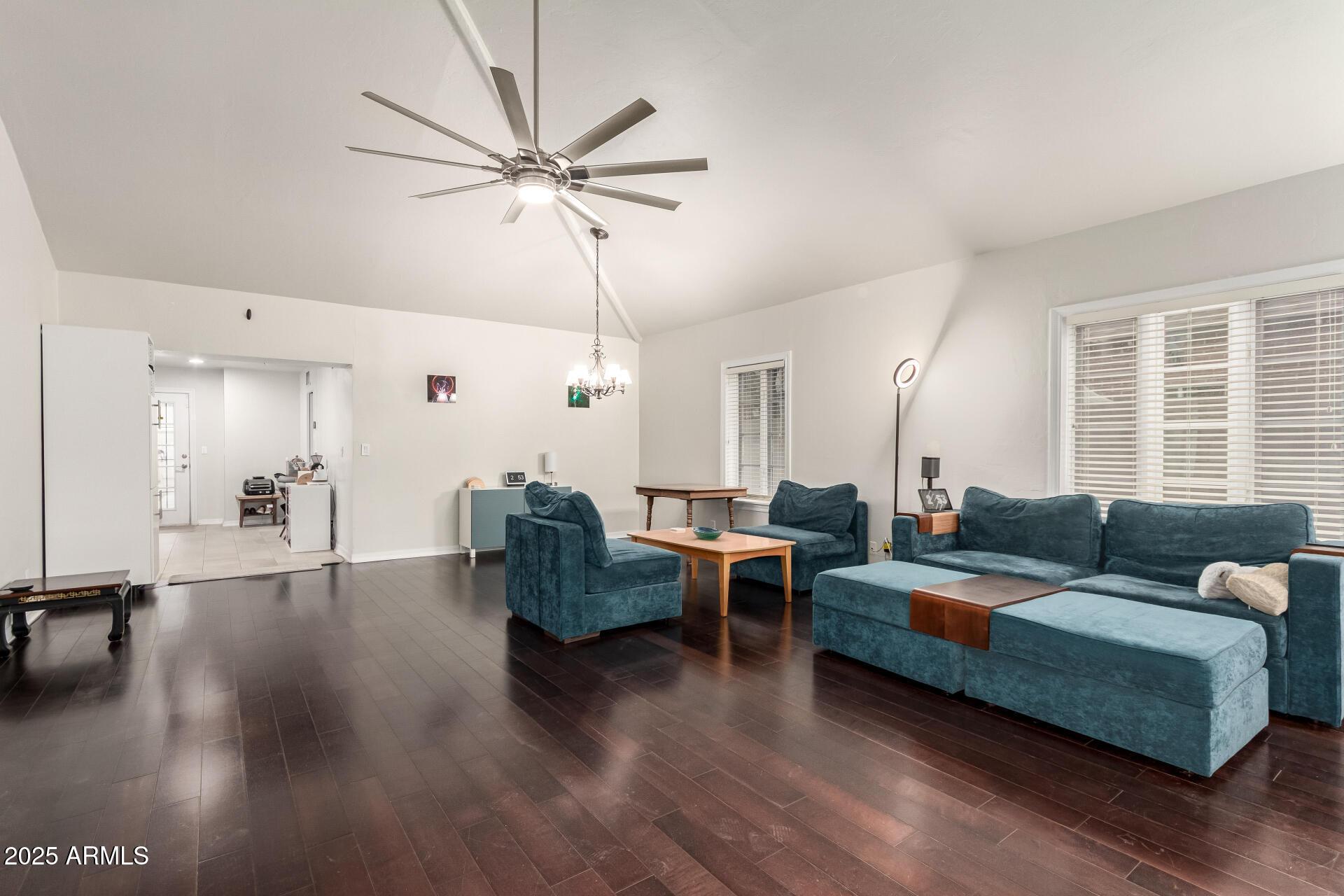 Phoenix, Arizona, 85007, United States, 4 Bedrooms Bedrooms, ,3 BathroomsBathrooms,Residential,For Sale,1980366