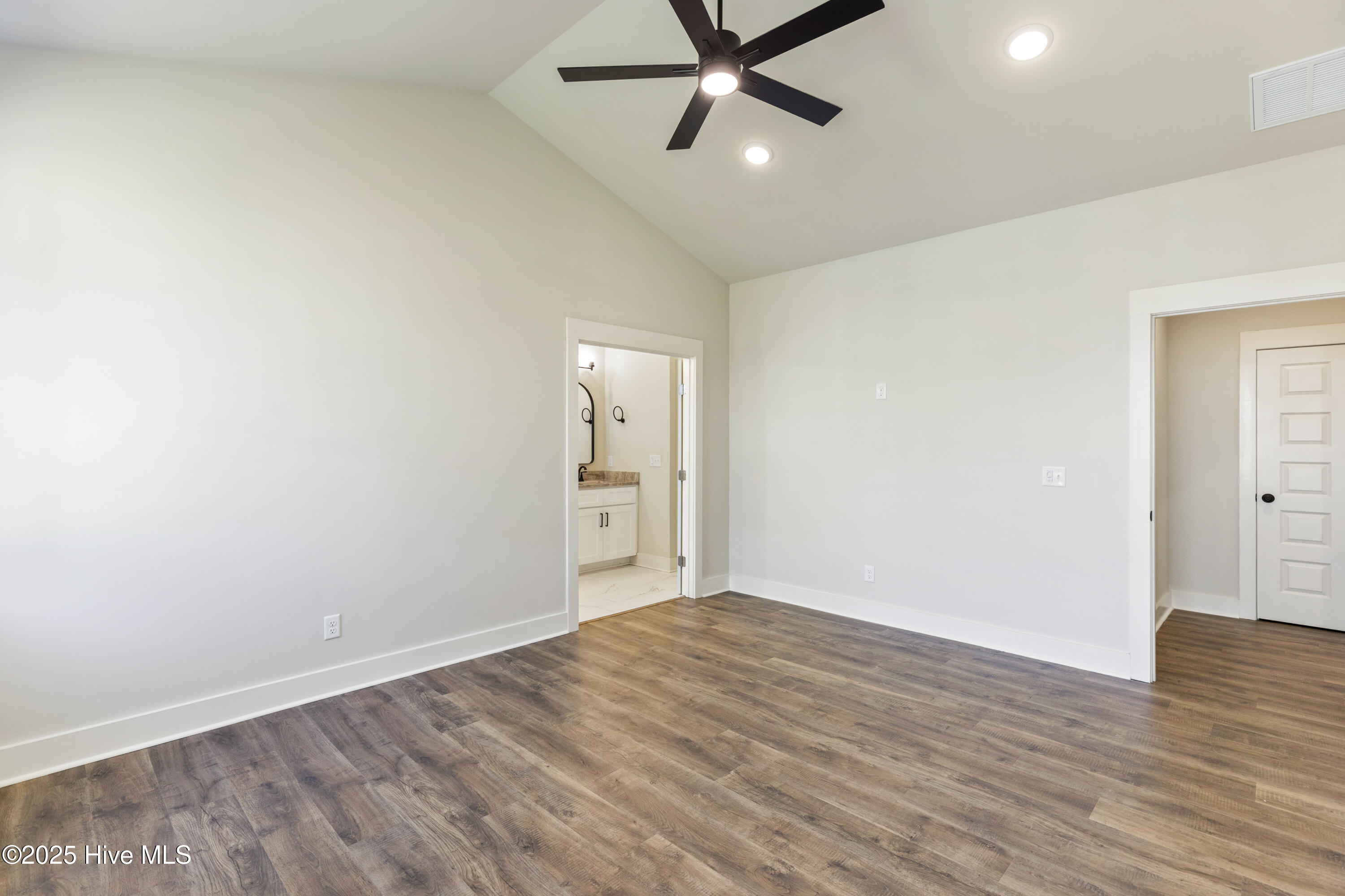 Carolina Beach, North Carolina, 28428, United States, 3 Bedrooms Bedrooms, ,2 BathroomsBathrooms,Residential,For Sale,1992087