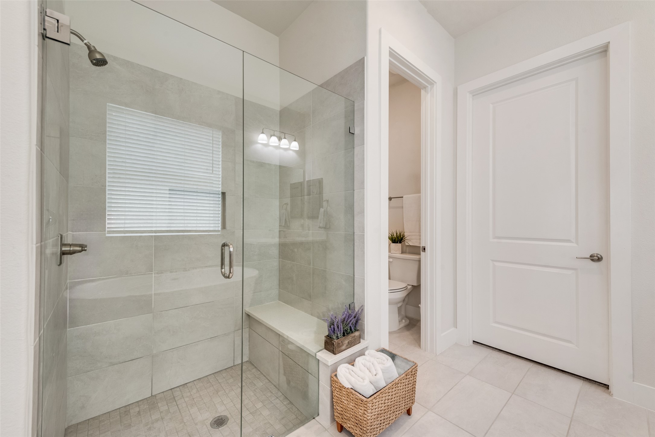 Prosper, Texas, 75078, United States, 5 Bedrooms Bedrooms, ,6 BathroomsBathrooms,Residential,For Sale,1856365