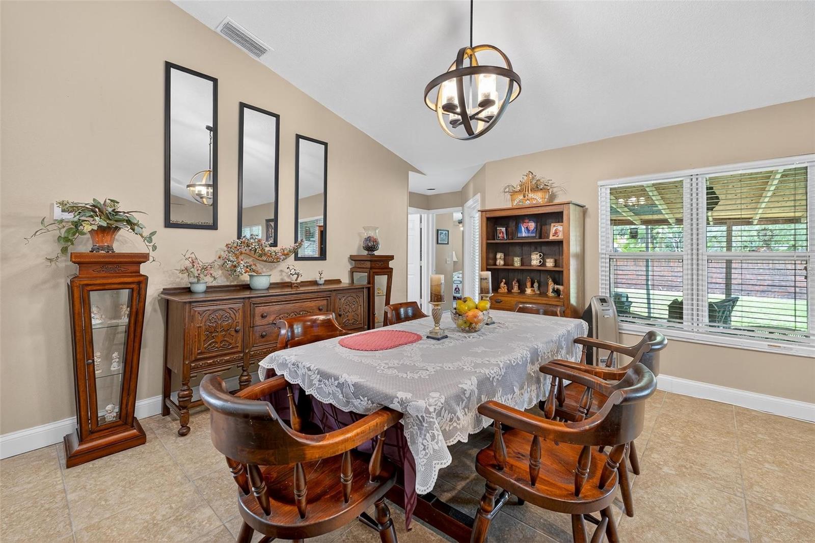 ORLANDO, Florida, 32819, United States, 4 Bedrooms Bedrooms, ,3 BathroomsBathrooms,Residential,For Sale,1921033