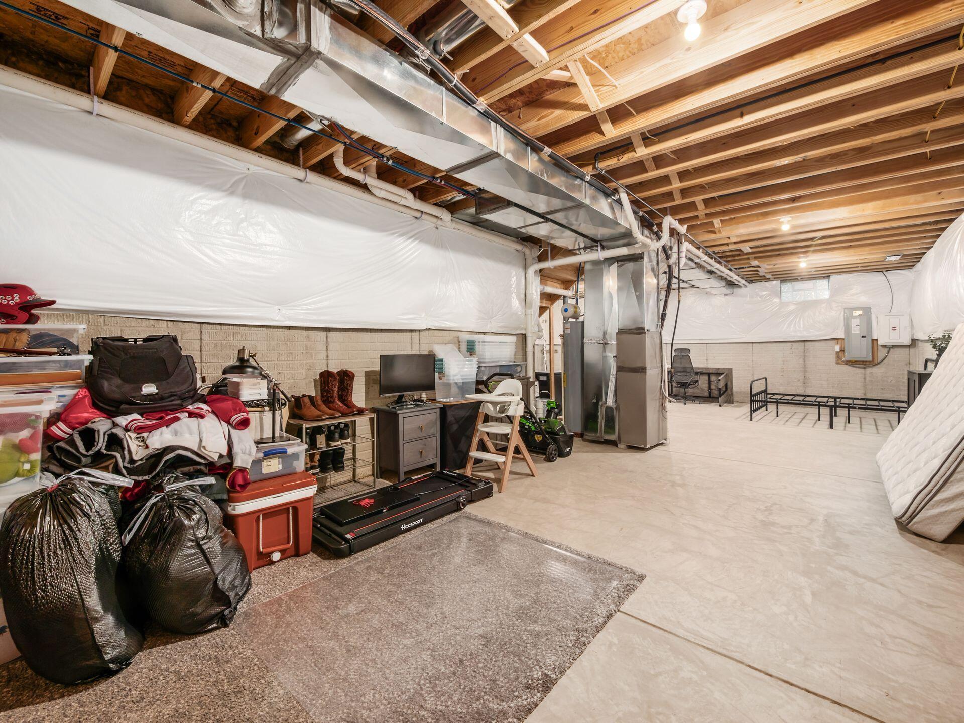 Powell, Ohio, 43065, United States, 3 Bedrooms Bedrooms, ,3 BathroomsBathrooms,Residential,For Sale,1970894