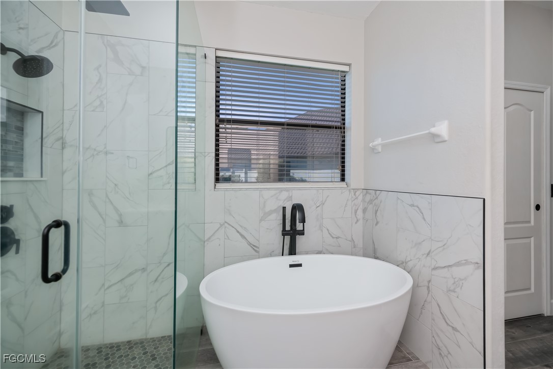 Fort Myers, Florida, 33913, United States, 4 Bedrooms Bedrooms, ,3 BathroomsBathrooms,Residential,For Sale,2006345