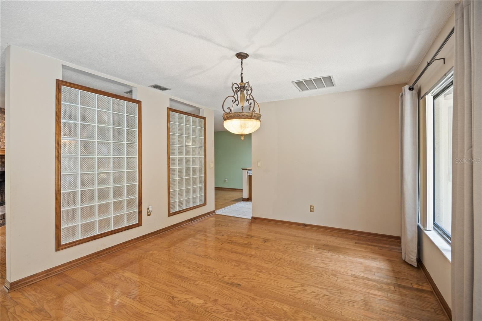 SANFORD, Florida, 32771, United States, 3 Bedrooms Bedrooms, ,2 BathroomsBathrooms,Residential,For Sale,1924466