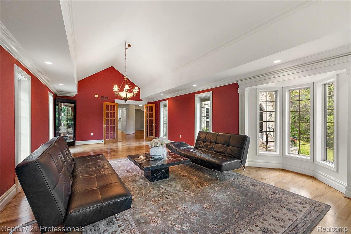 Clarkston, Michigan, 48346, United States, 4 Bedrooms Bedrooms, ,7 BathroomsBathrooms,Residential,For Sale,2048841
