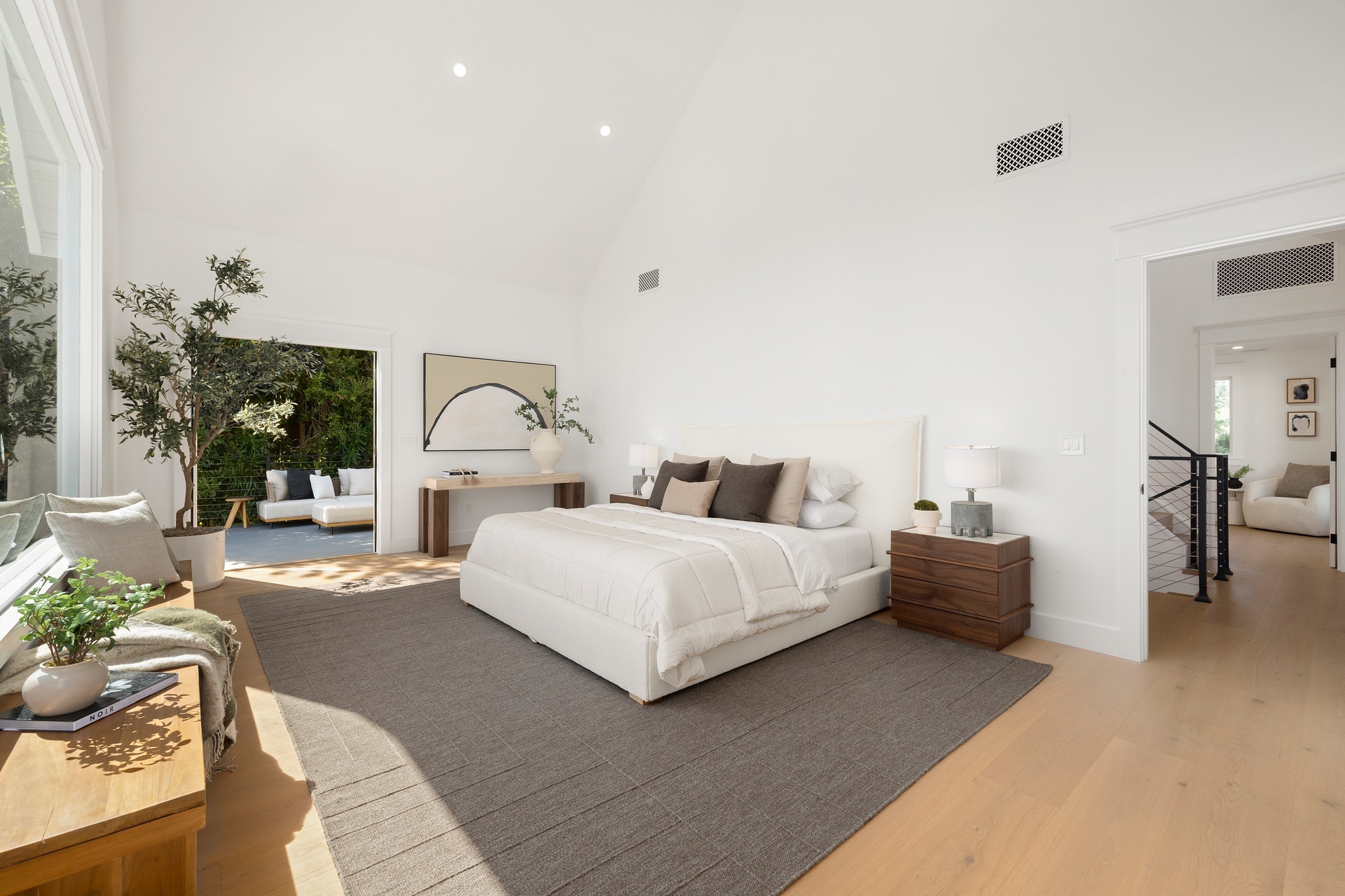  8446 Grand View Dr - 物件實景