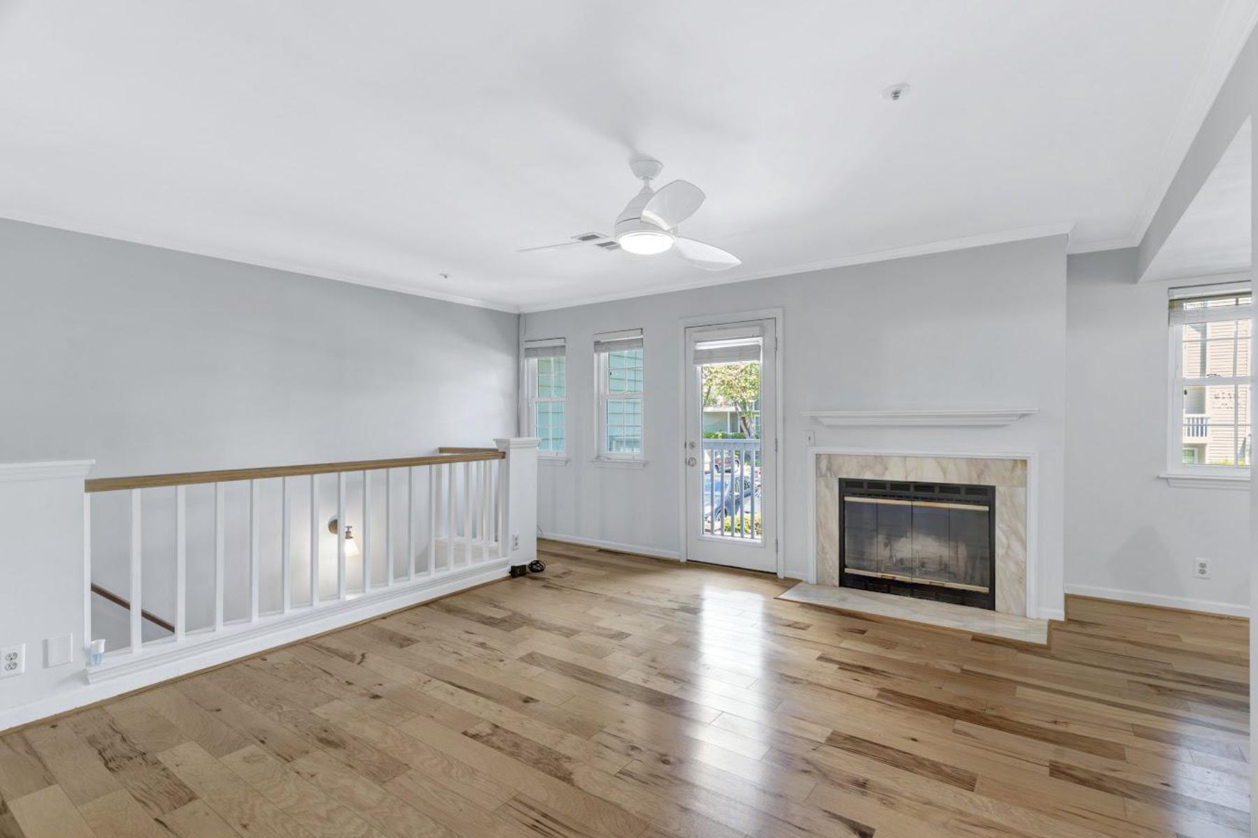  5716 Chapman Mill Drive, Rockville, MD, 20852 - 物件實景
