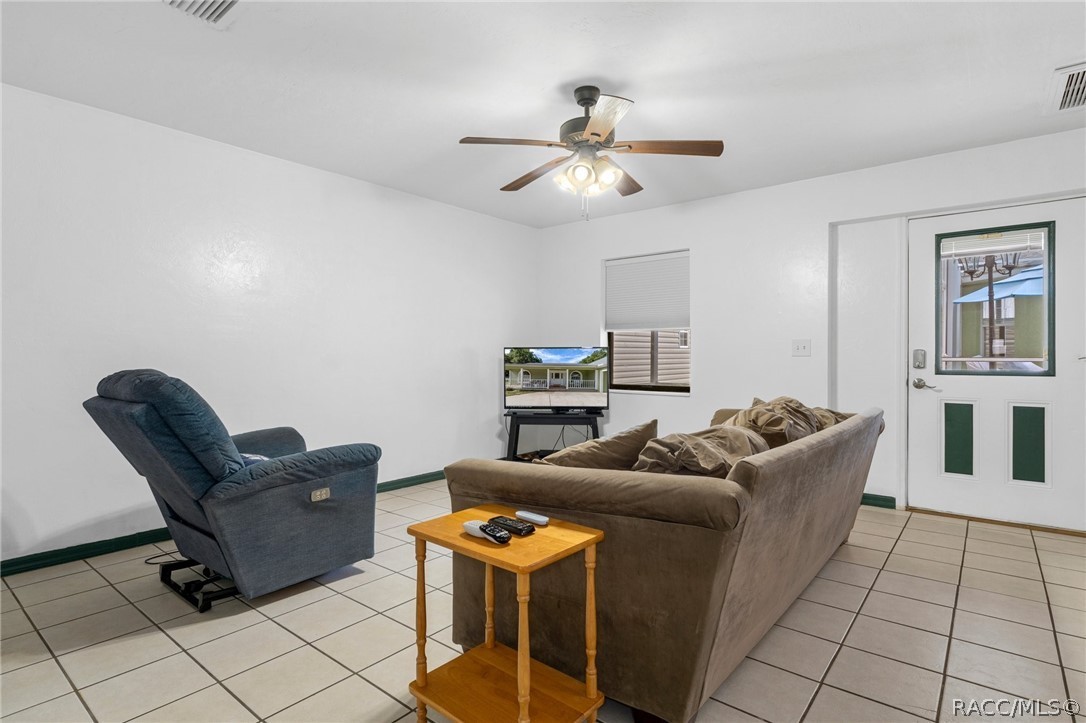 Dunnellon, Florida, 34431, United States, 4 Bedrooms Bedrooms, ,2 BathroomsBathrooms,Residential,For Sale,1920438