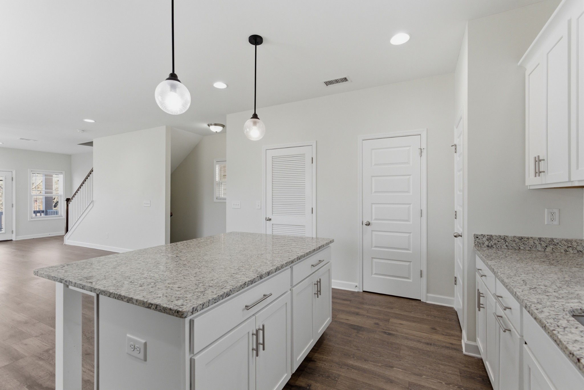  114 Walden Village Ct, Nashville, TN, 37210 - 物件實景