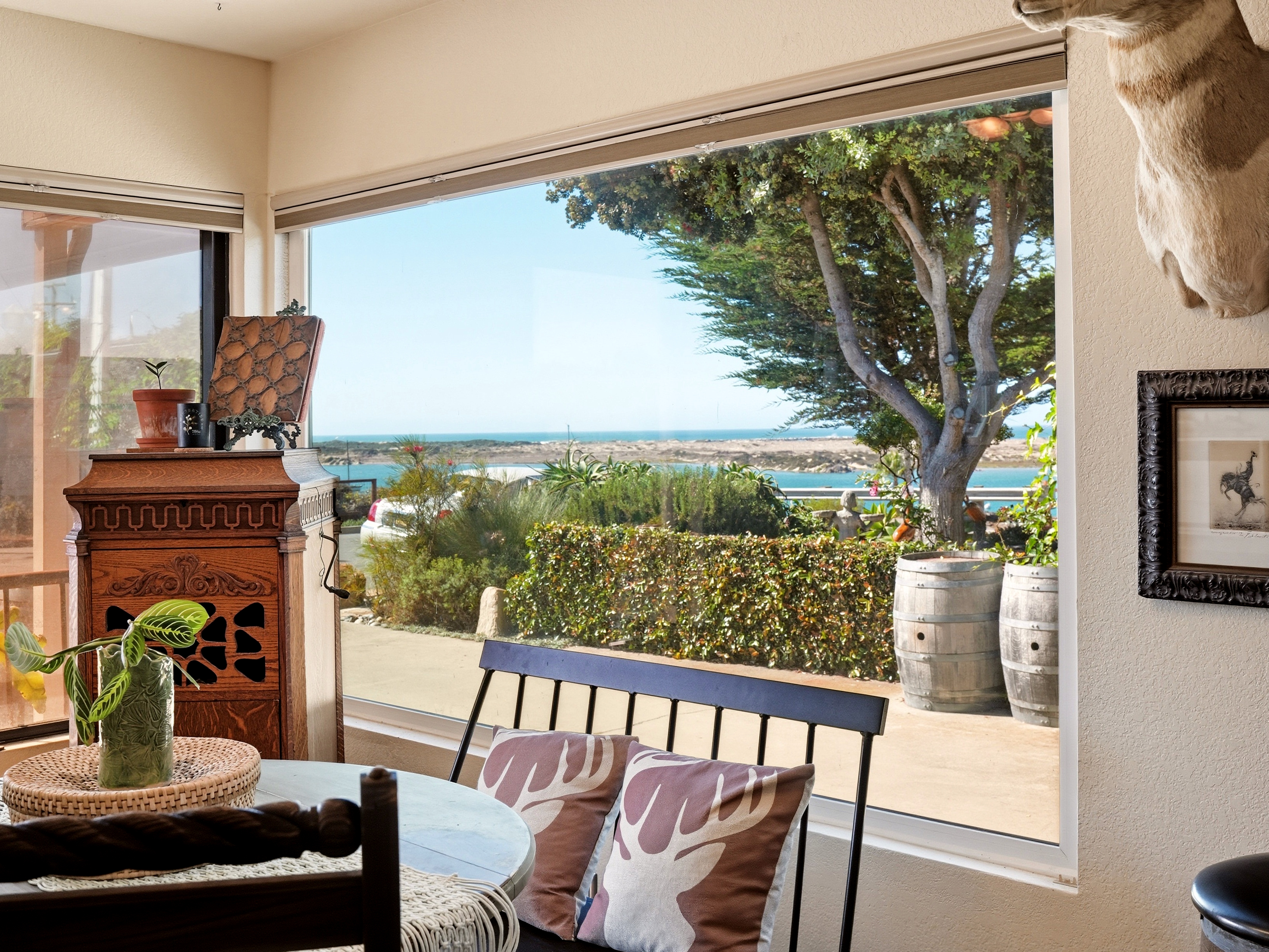 Boutique Coastal Multiplex with Ocean & Bay Views - 物件實景