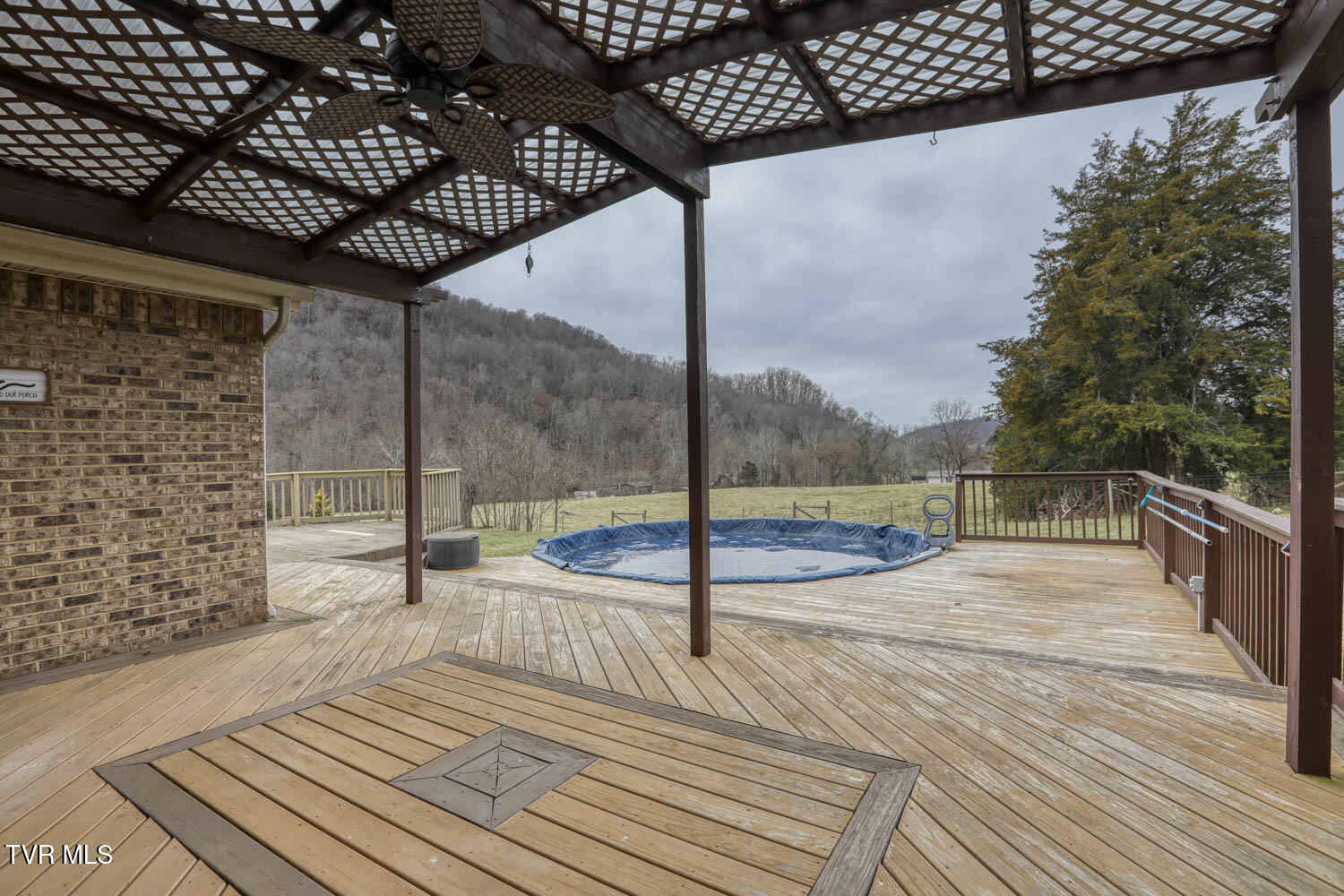 Rogersville, Tennessee, 37857, United States, 4 Bedrooms Bedrooms, ,4 BathroomsBathrooms,Residential,For Sale,1977931