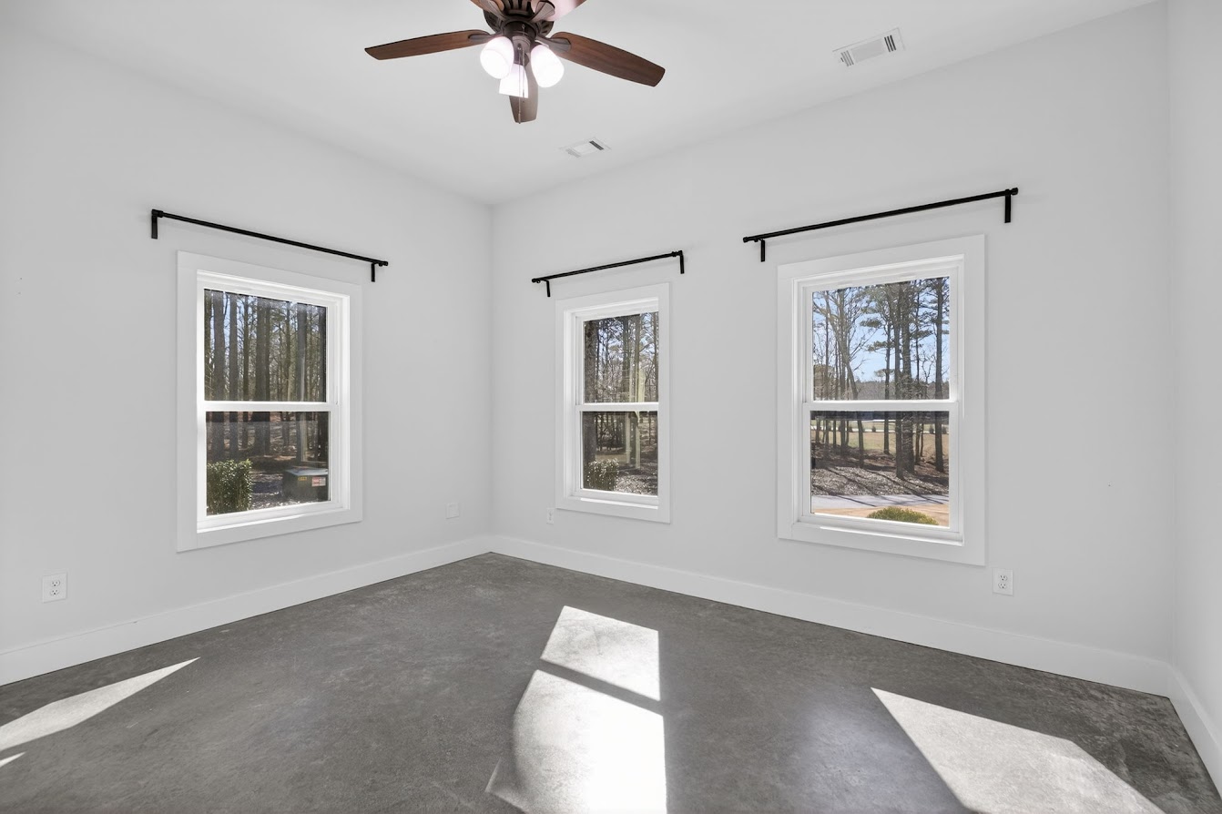 Carrollton, Georgia, 30117, United States, 4 Bedrooms Bedrooms, ,5 BathroomsBathrooms,Residential,For Sale,2015350