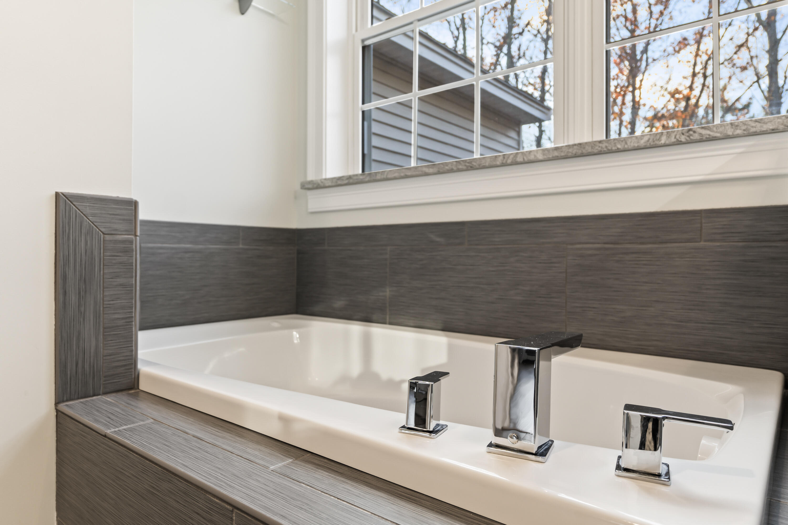Ogunquit, Maine, 03907, United States, ,4 BathroomsBathrooms,Residential,For Sale,1830801