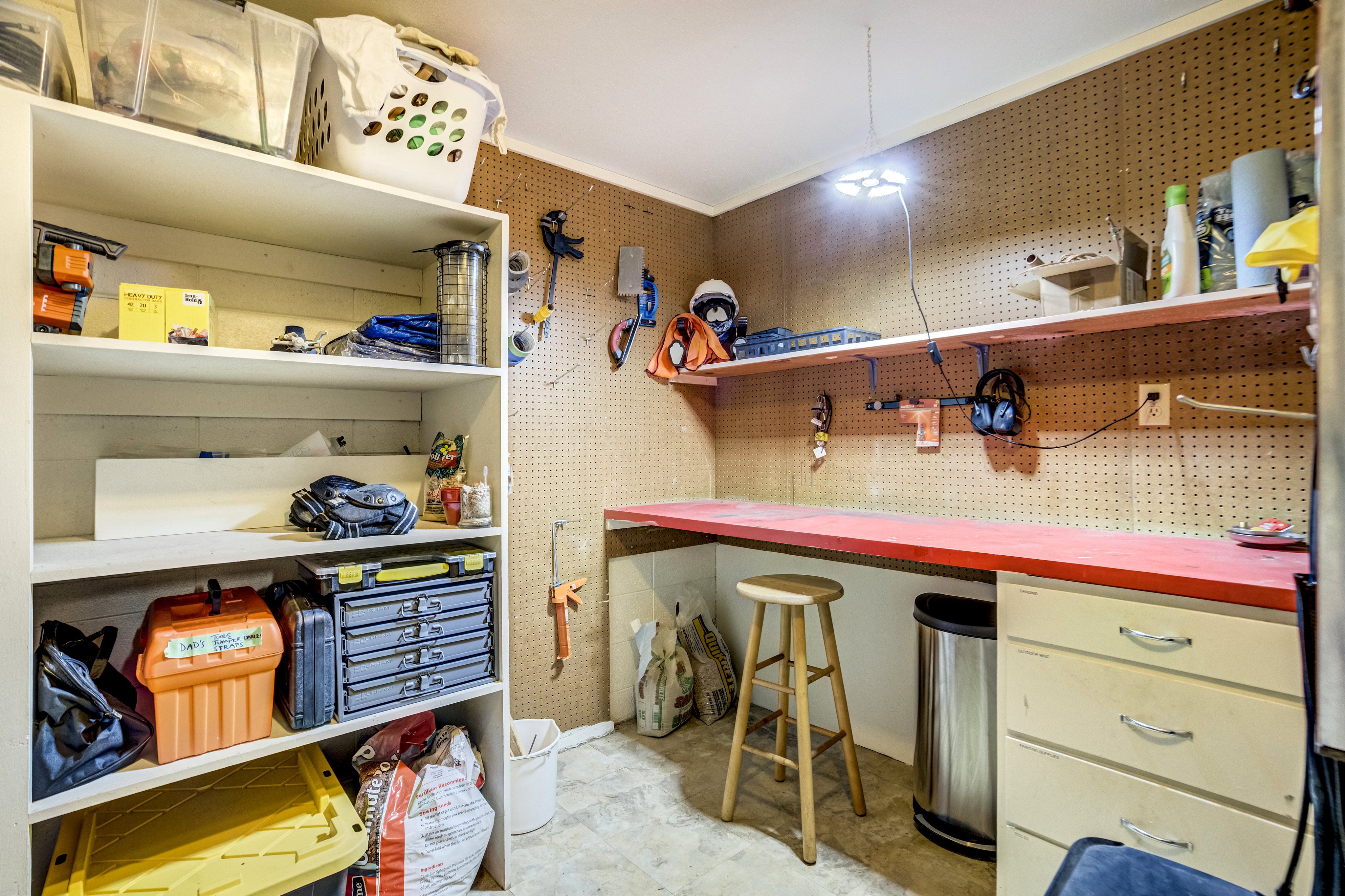  Don Price Mid-Century in Broadmoor Heights: 8 Midland Road - 物件實景