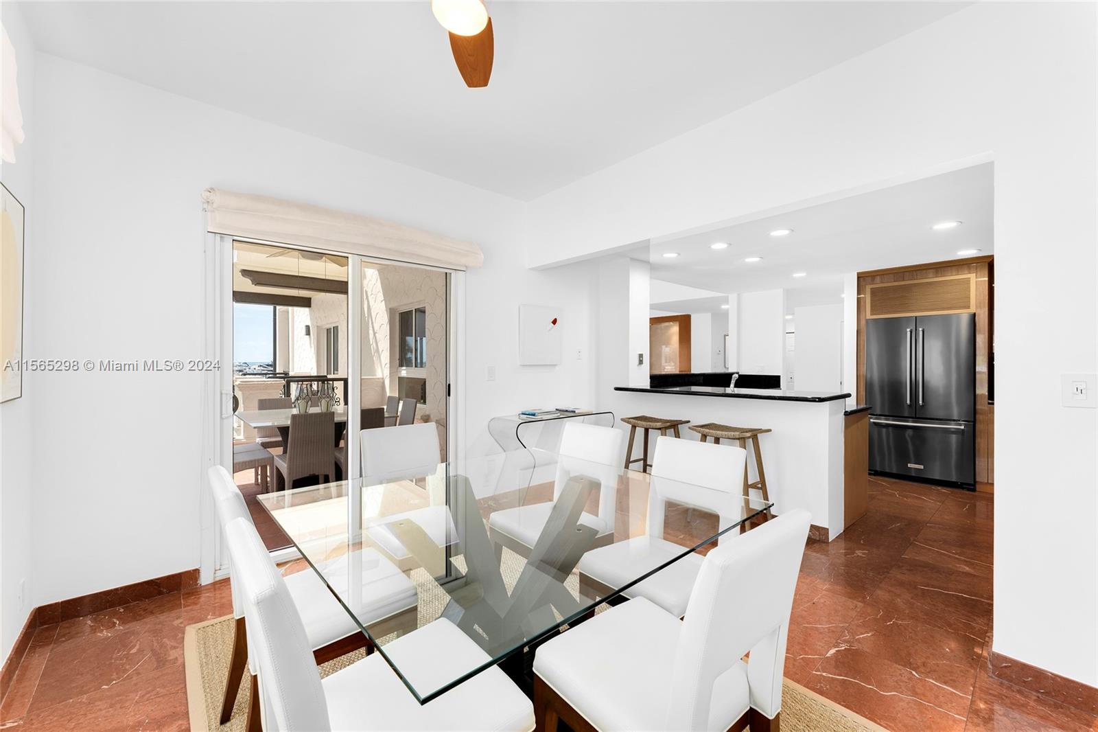 Miami Beach, Florida, 33109, United States, 3 Bedrooms Bedrooms, ,4 BathroomsBathrooms,Residential,For Sale,1926263