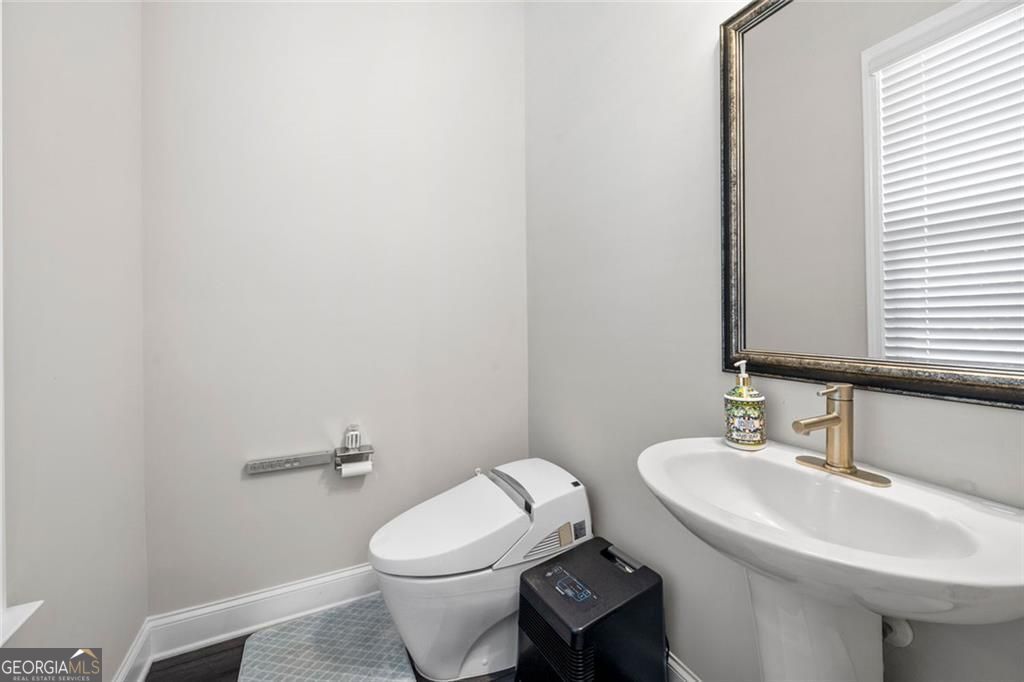 Peachtree Corners, Georgia, 30092, United States, 3 Bedrooms Bedrooms, ,4 BathroomsBathrooms,Residential,For Sale,1859102
