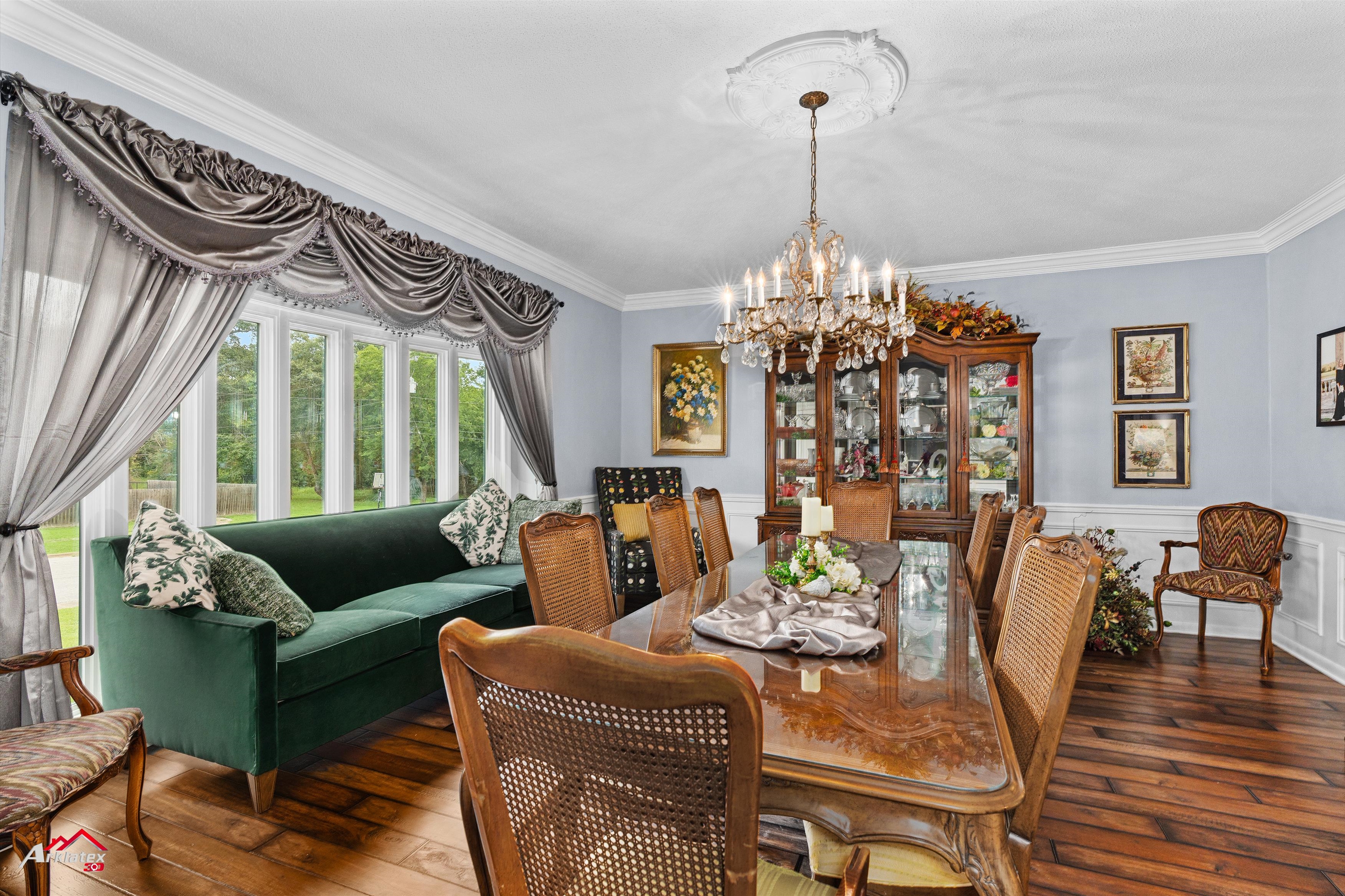 Henderson, Texas, 75654, United States, 3 Bedrooms Bedrooms, ,4 BathroomsBathrooms,Residential,For Sale,1975189