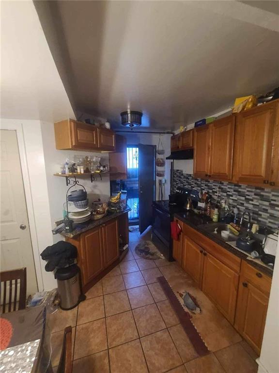 Brooklyn, New York, 11208, United States, 7 Bedrooms Bedrooms, ,4 BathroomsBathrooms,Residential,For Sale,1942836