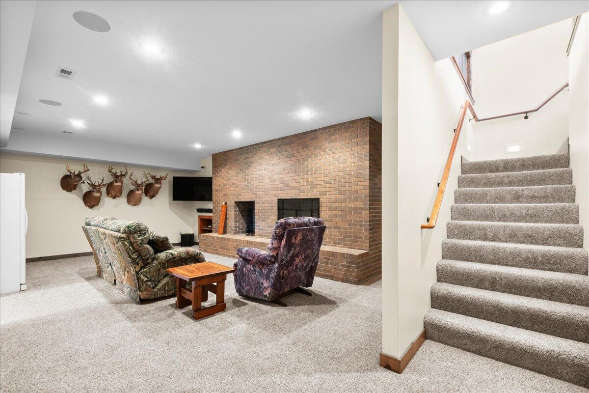 Remus, Michigan, 49340, United States, 3 Bedrooms Bedrooms, ,3 BathroomsBathrooms,Residential,For Sale,1979696