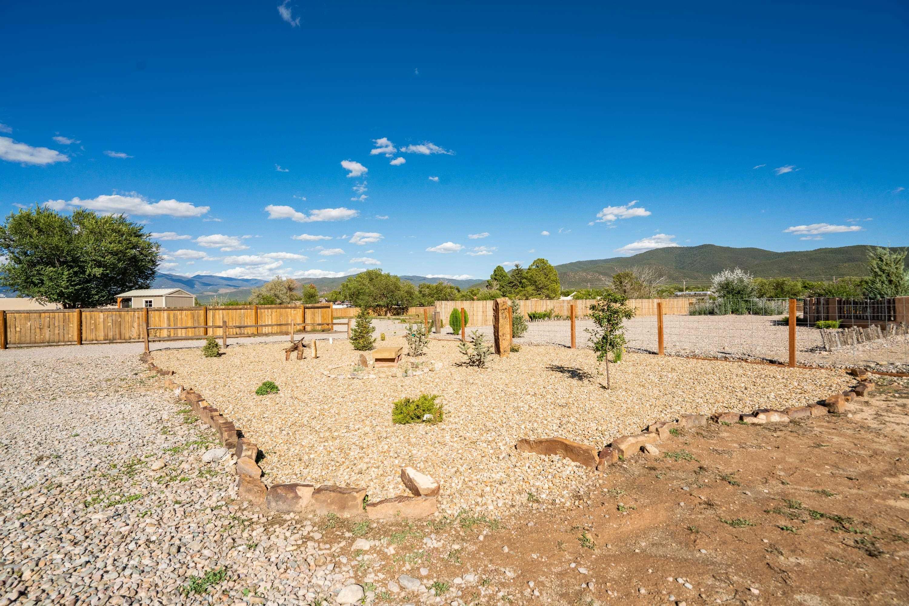 Taos, New Mexico, 87557, United States, 3 Bedrooms Bedrooms, ,2 BathroomsBathrooms,Residential,For Sale,1959300