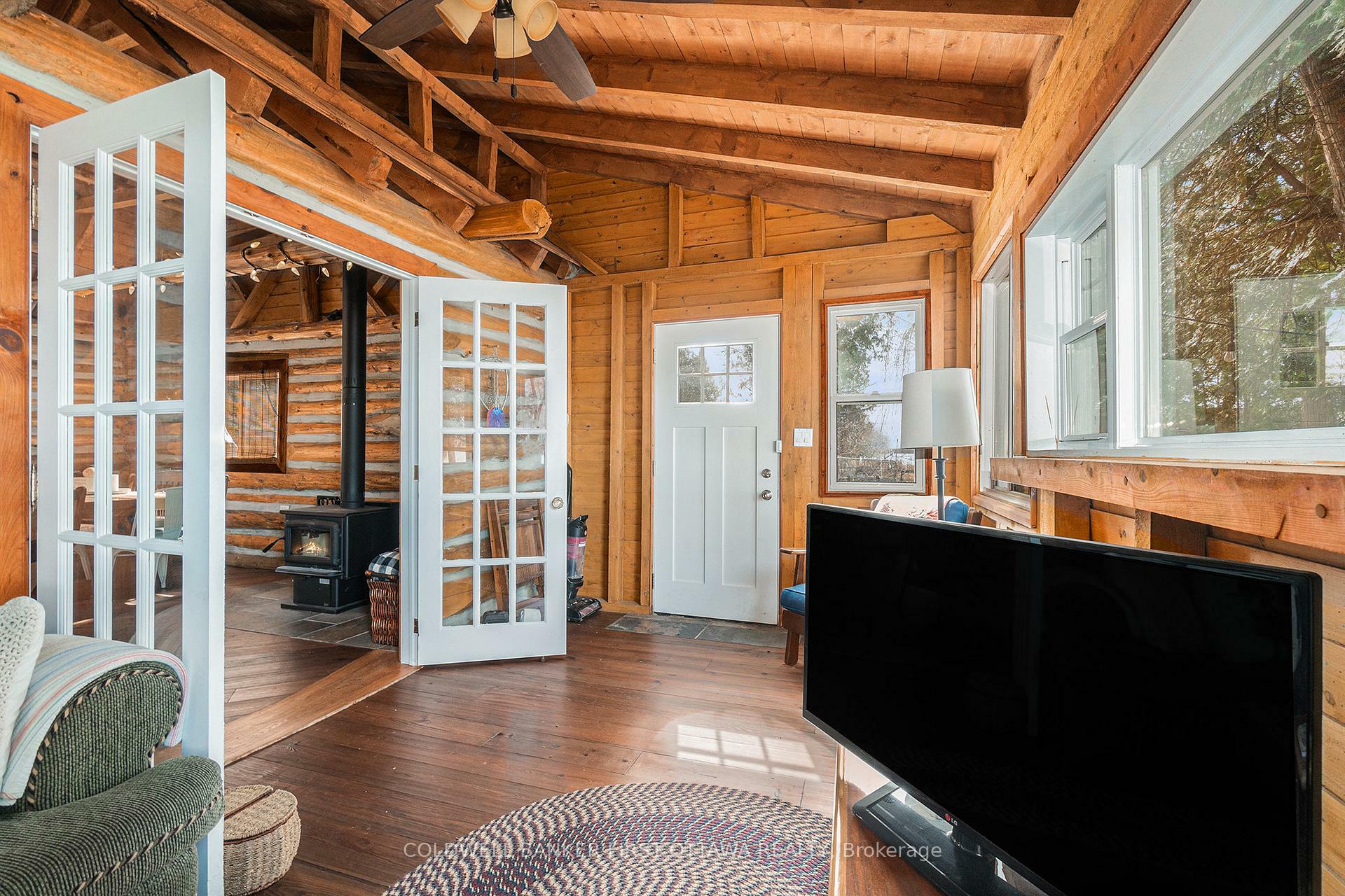 MONTAGUE, Ontario, K7A 5B8, CA, 2 Bedrooms Bedrooms, ,Residential,For Sale,1866112