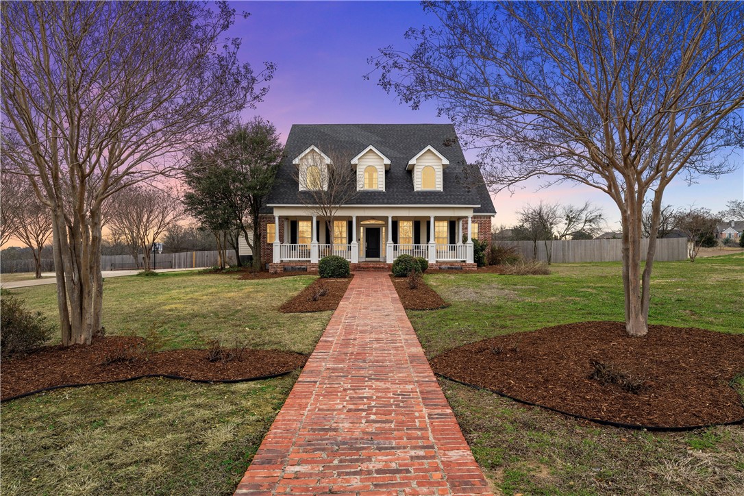 Lorena, Texas, 76655, United States, 5 Bedrooms Bedrooms, ,5 BathroomsBathrooms,Residential,For Sale,1906536