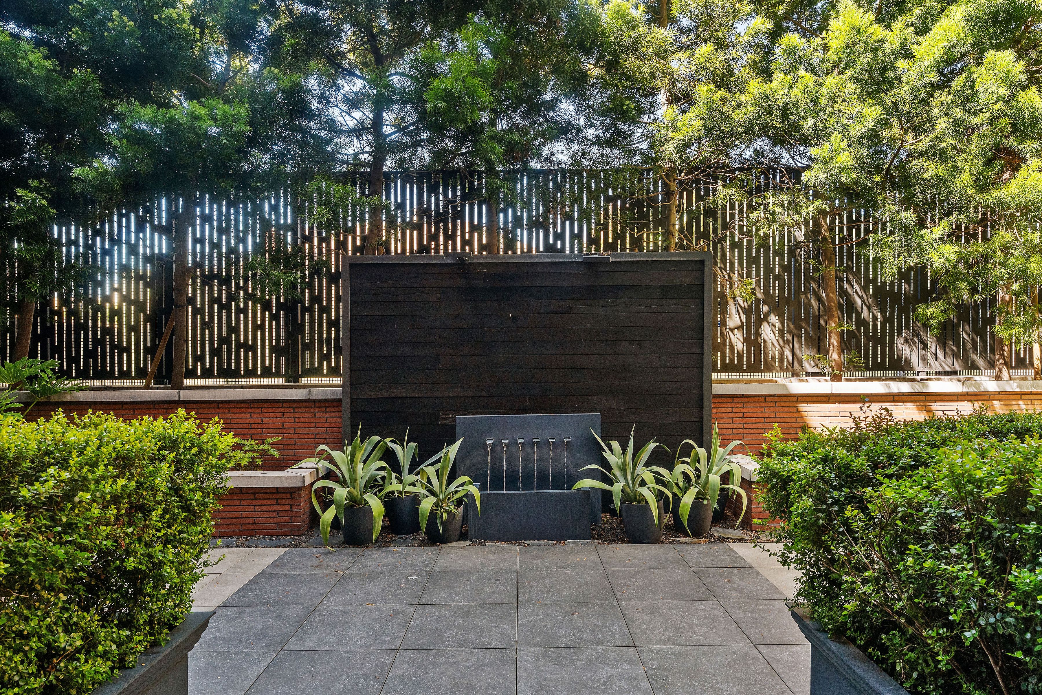  1598 Bay Street #205 - 物件實景