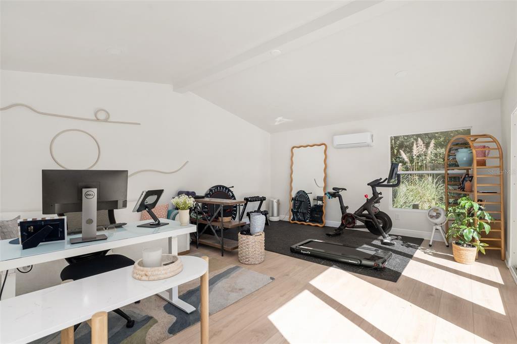 Gainesville, Florida, 32605, United States, 4 Bedrooms Bedrooms, ,3 BathroomsBathrooms,Residential,For Sale,1989463