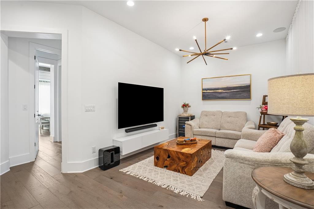 Alpharetta, Georgia, 30005, United States, 3 Bedrooms Bedrooms, ,3 BathroomsBathrooms,Residential,For Sale,1907831
