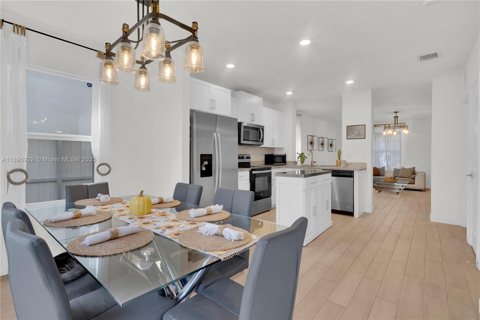 Florida City, Florida, 33034, United States, 4 Bedrooms Bedrooms, ,3 BathroomsBathrooms,Residential,For Sale,1963688