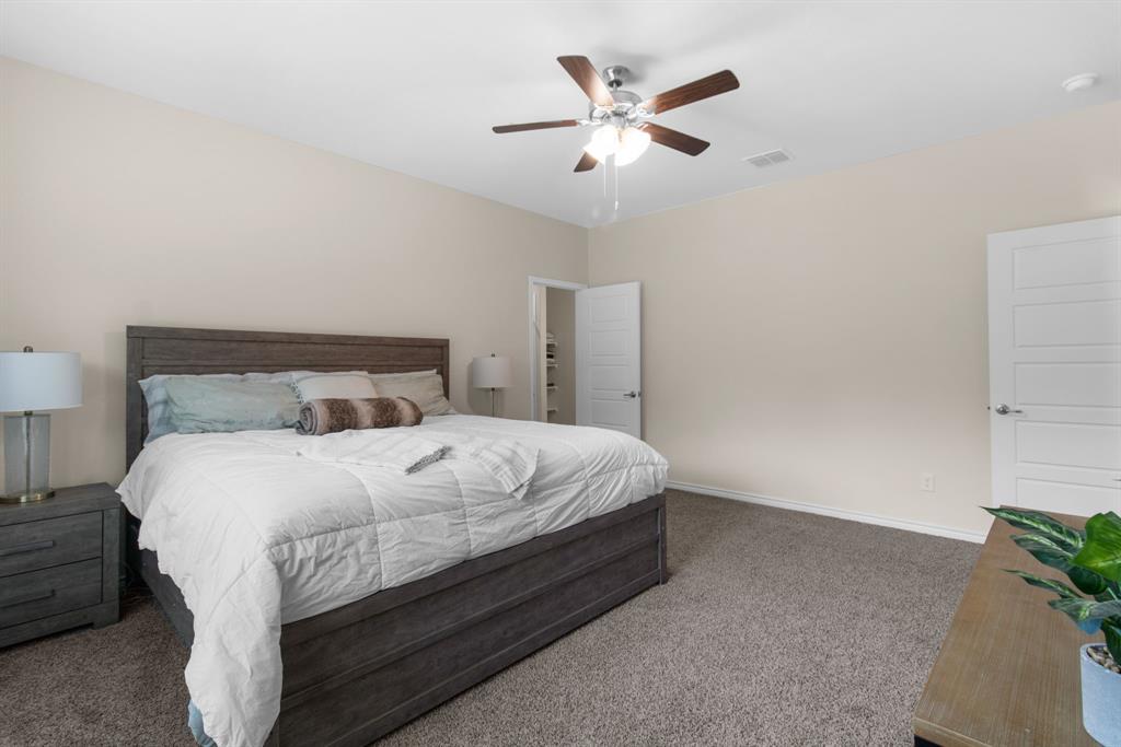 Little Elm, Texas, 75068, United States, 4 Bedrooms Bedrooms, ,3 BathroomsBathrooms,Residential,For Sale,1826722