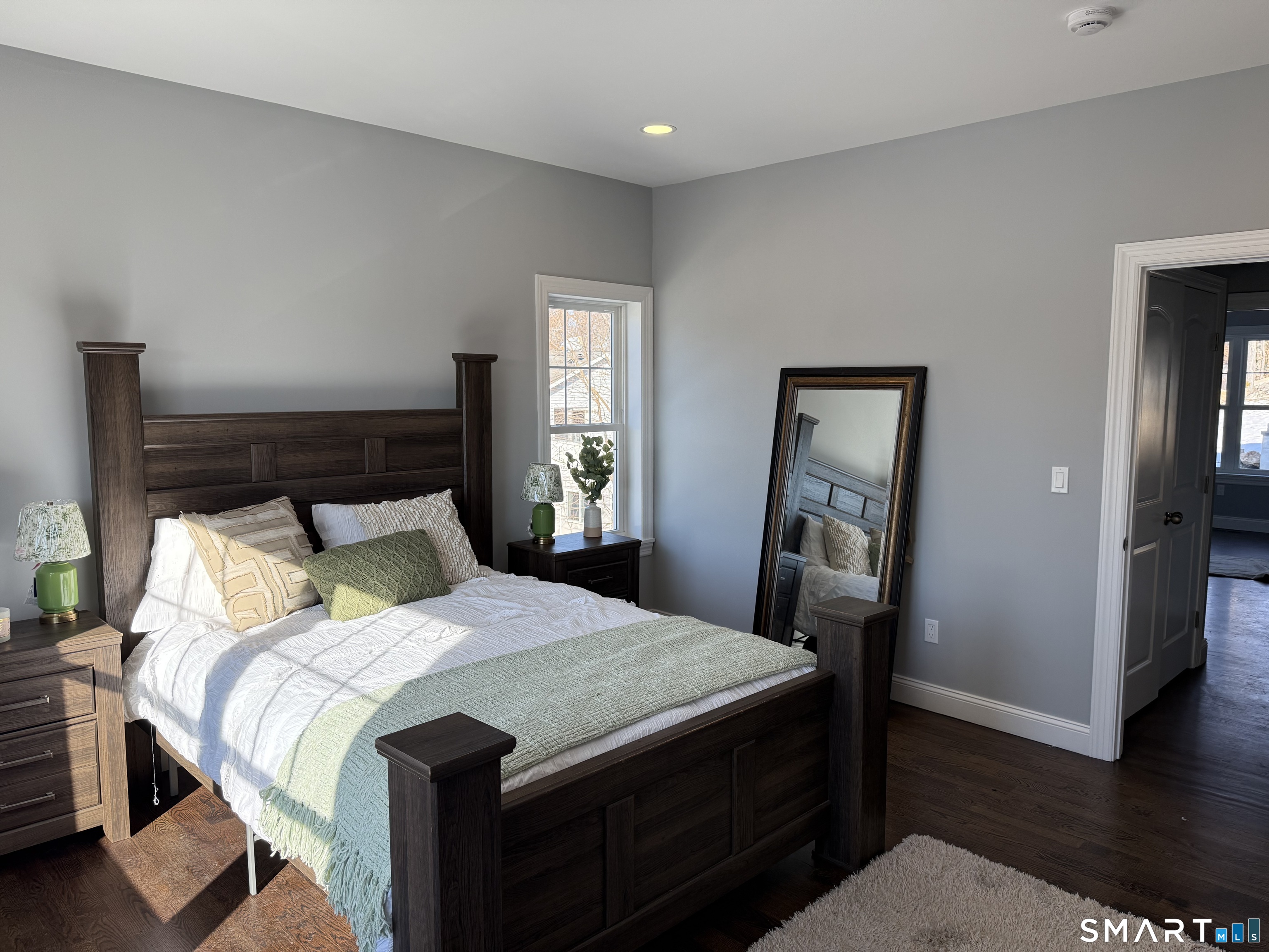 Bridgeport, Connecticut, 06606, United States, 4 Bedrooms Bedrooms, ,3 BathroomsBathrooms,Residential,For Sale,1979234