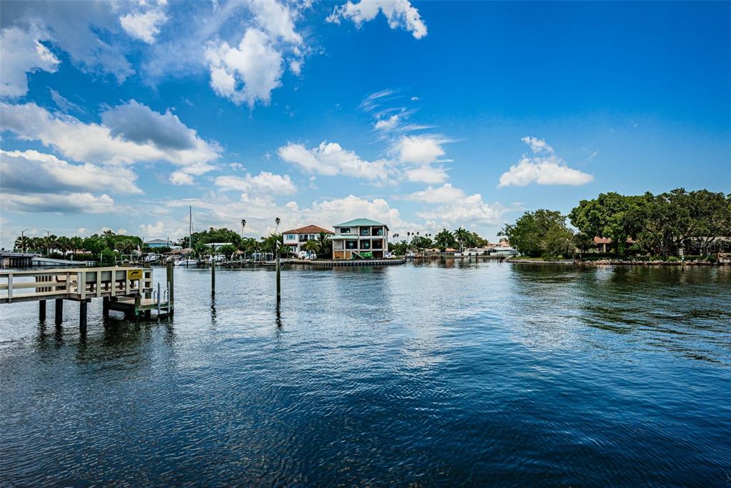 St Petersburg, Florida, 33704, United States, 2 Bedrooms Bedrooms, ,2 BathroomsBathrooms,Residential,For Sale,1989115