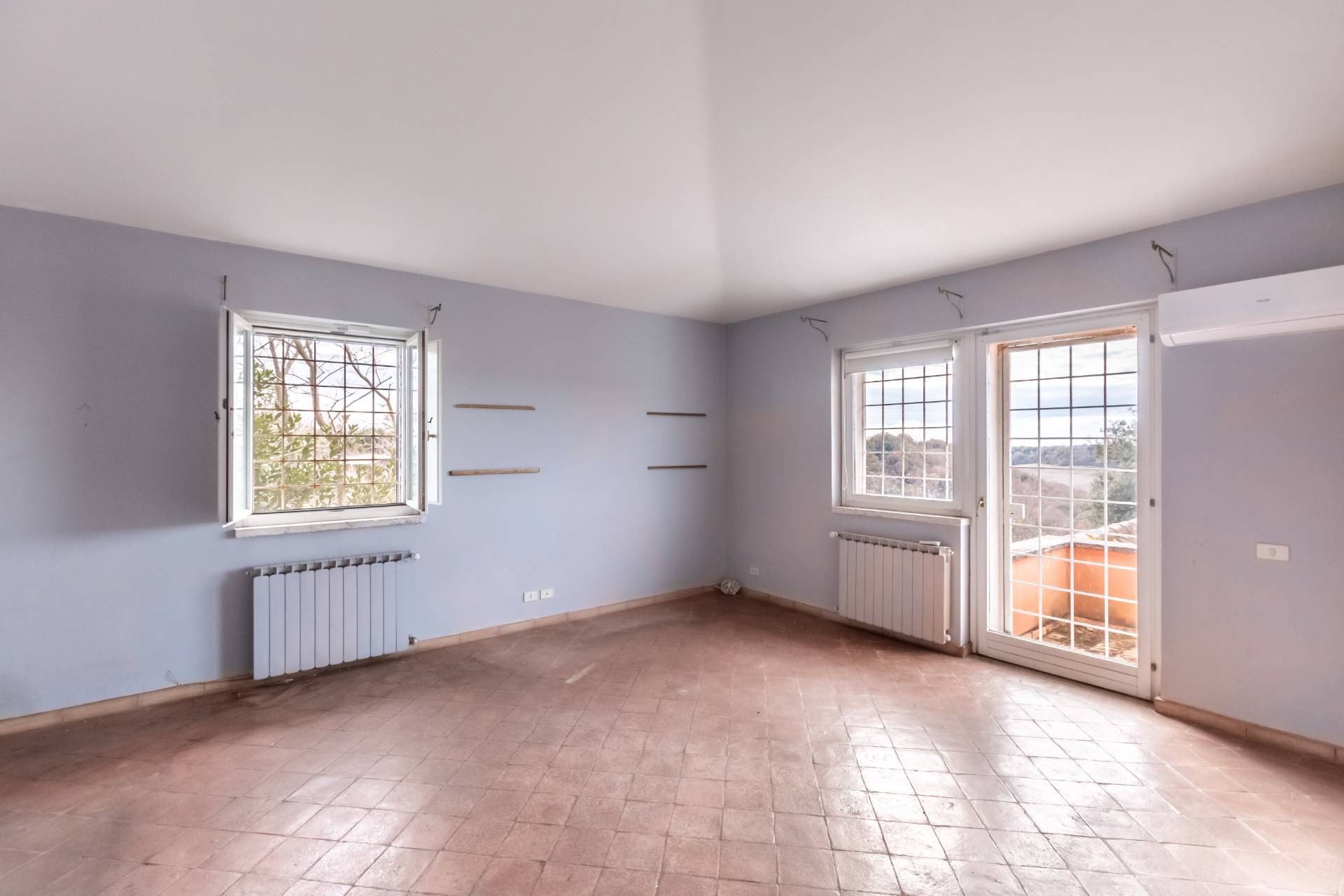Fiumicino, Roma, 00054, IT, 10 Bedrooms Bedrooms, ,8 BathroomsBathrooms,Residential,For Sale,1940363