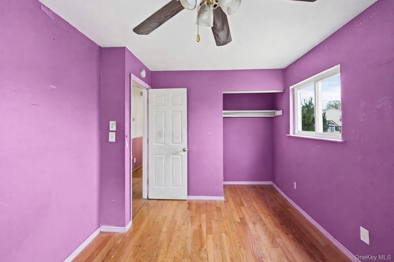 Selden, New York, 11784, United States, 5 Bedrooms Bedrooms, ,2 BathroomsBathrooms,Residential,For Sale,2049054