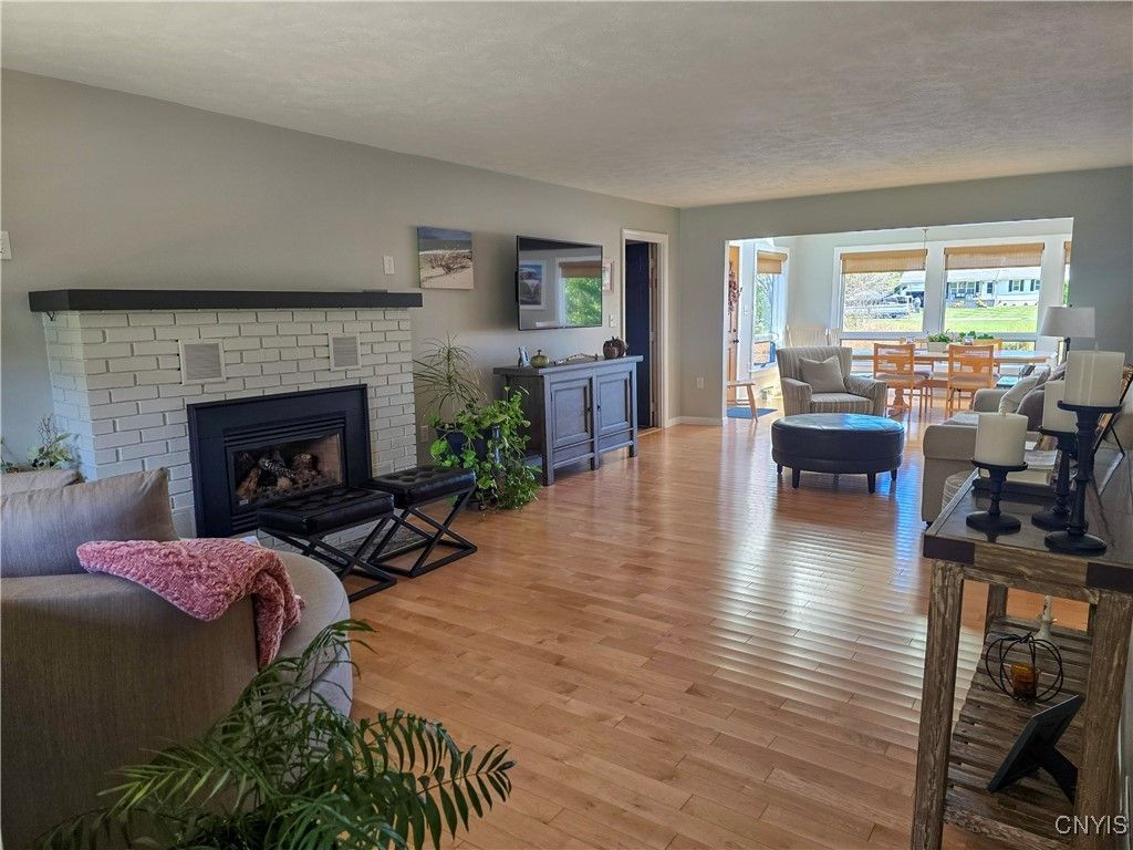 Sylvan Beach, New York, 13157, United States, 4 Bedrooms Bedrooms, ,2 BathroomsBathrooms,Residential,For Sale,1962557