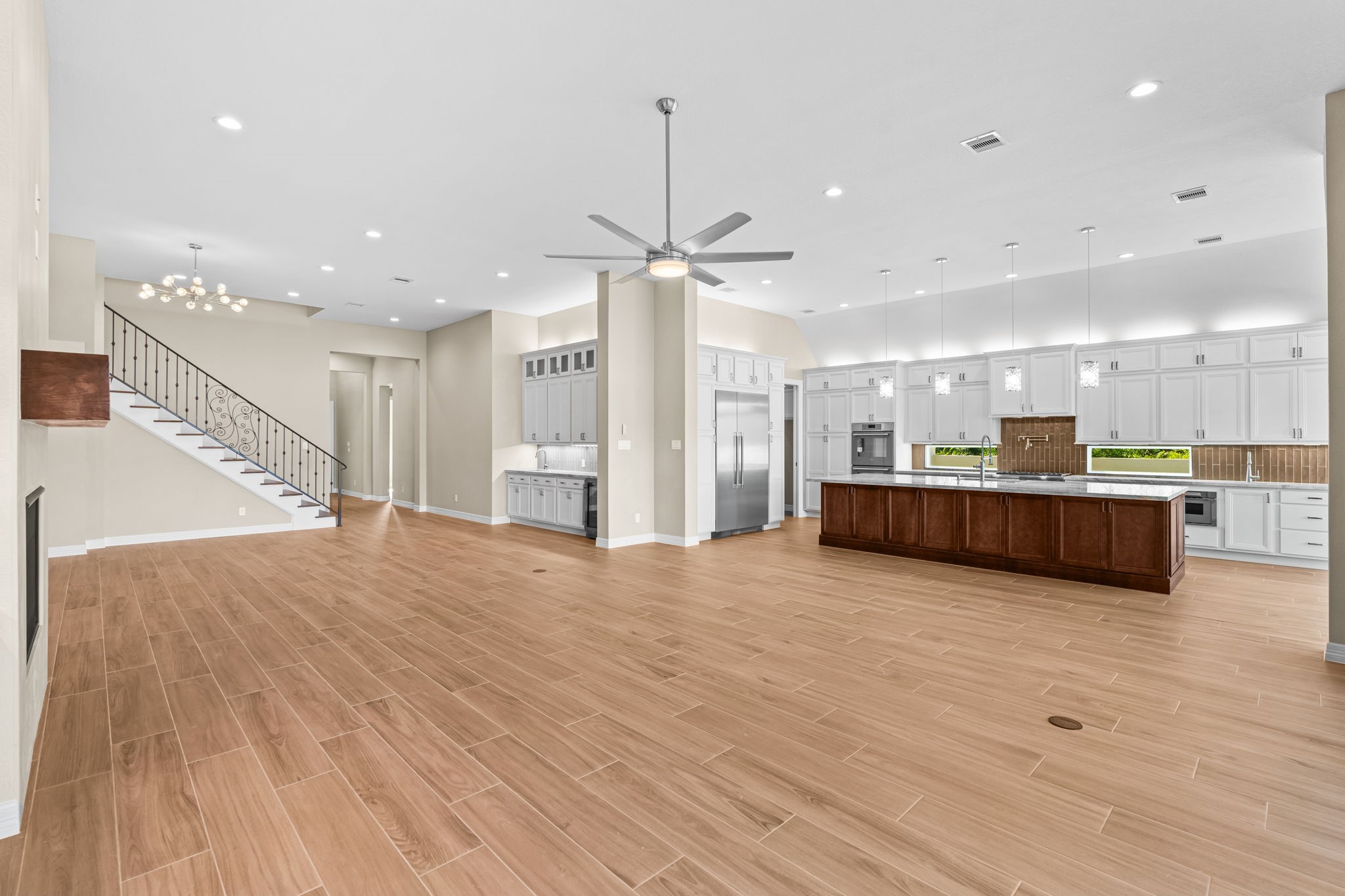  508 Amalfi Drive - 物件實景